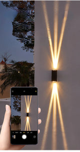 Stralux Beam IP65 Wandlamp – Minimalistische LED Buitenlamp met Smalle Lichtbundel voor Gevel, Tuin & Terras