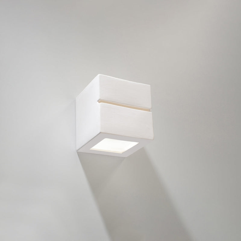 Wandlamp keramiek LEO LINE