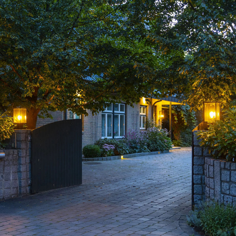 Capital 1 voetstuk tuinlamp Elegante en robuuste buitenverlichting