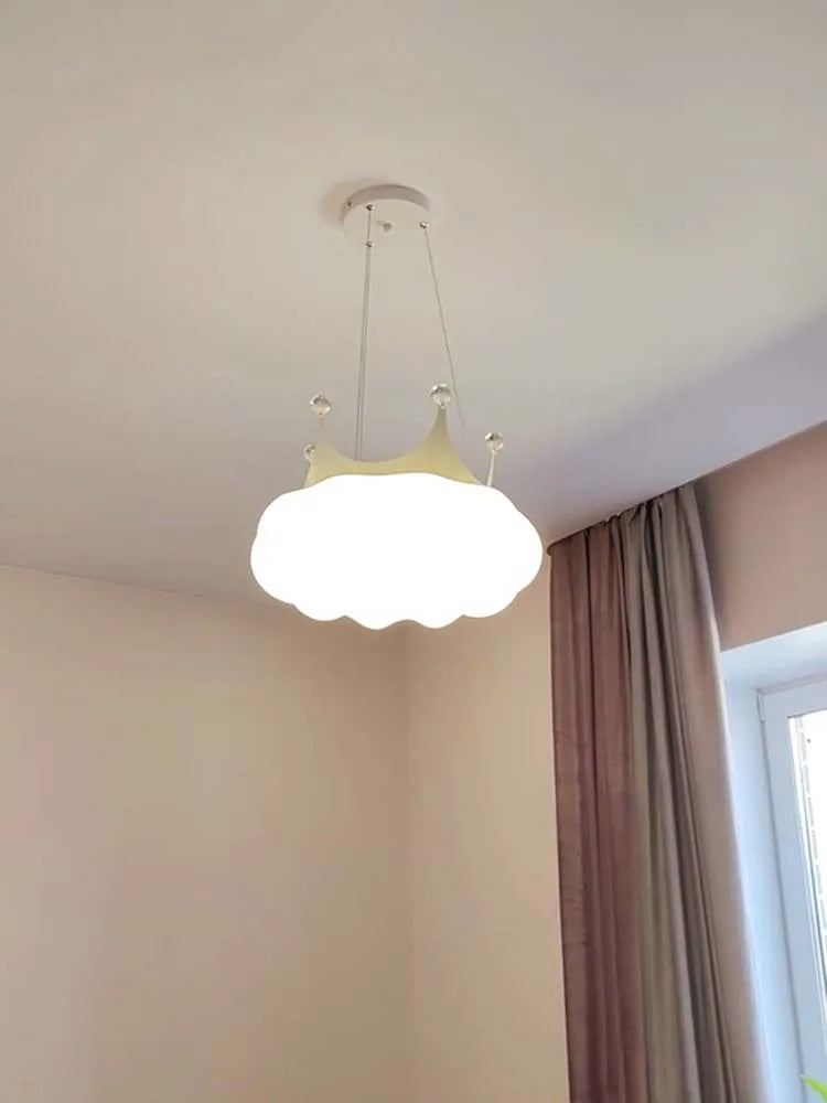PrincessLume – Franse Kroonlamp met Crèmekleurige Windstijl