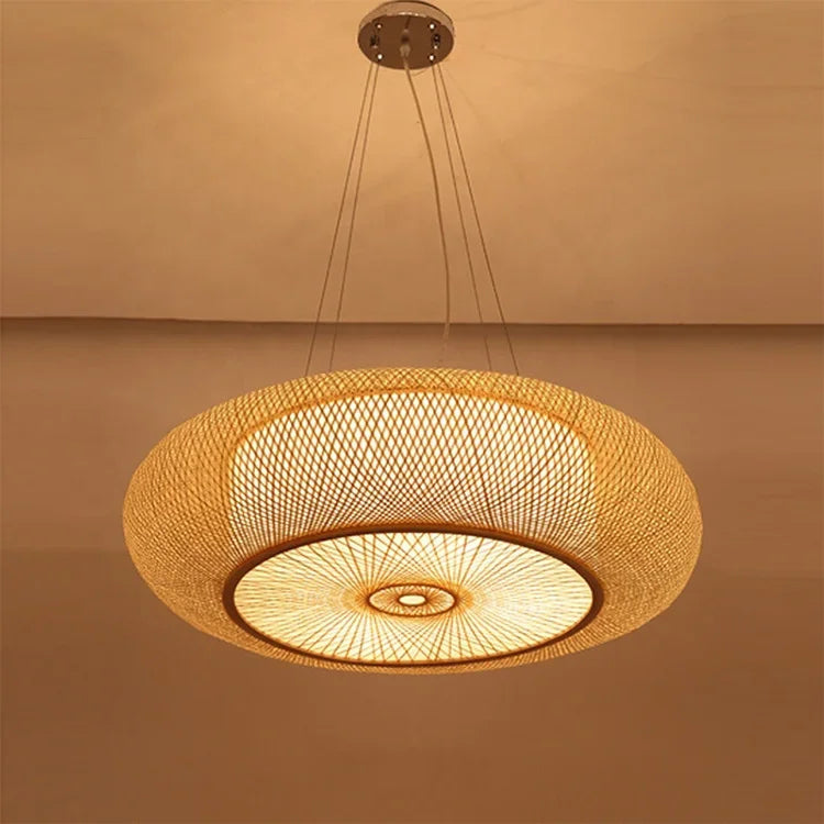 BambuLoom Grace: Handgemaakte Bamboe Rieten Hanglamp