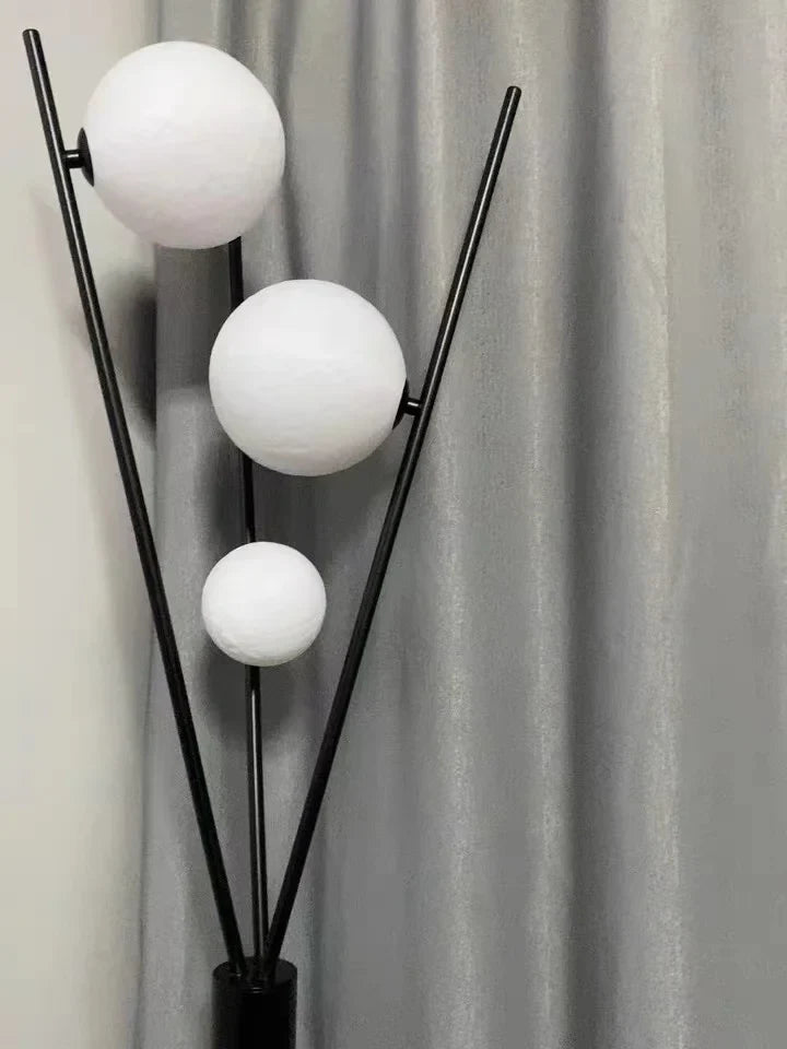 LunaGlow 3D Maan Vloerlamp – Elegante LED Tripod Lamp voor Woonkamer, Slaapkamer & Studieruimte