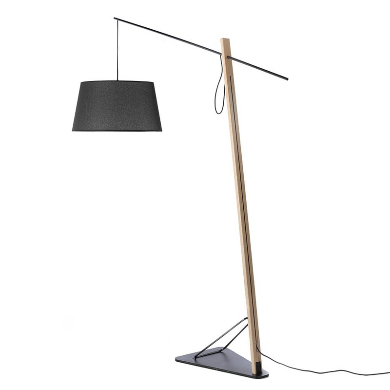 Angel Cerda - Staande Lamp In Zwart Staal En Eikenhout Met Stoffen Lampenkap